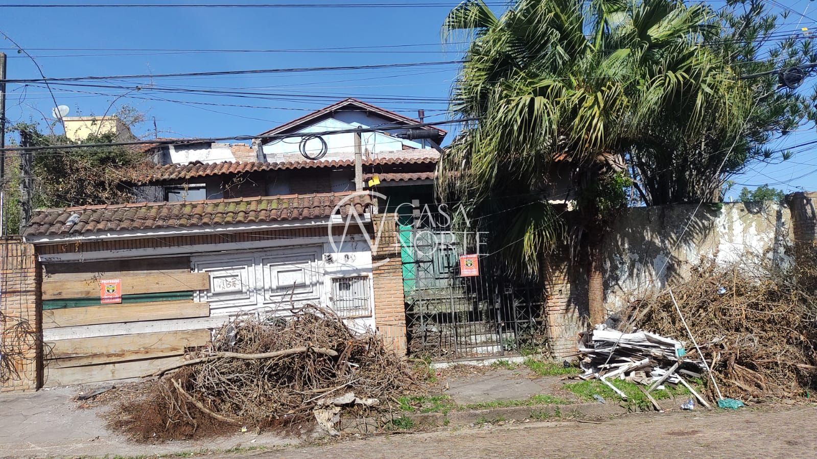 Terreno à venda  com 262m², Rua Jacipuia no bairro Guarujá em Porto Alegre