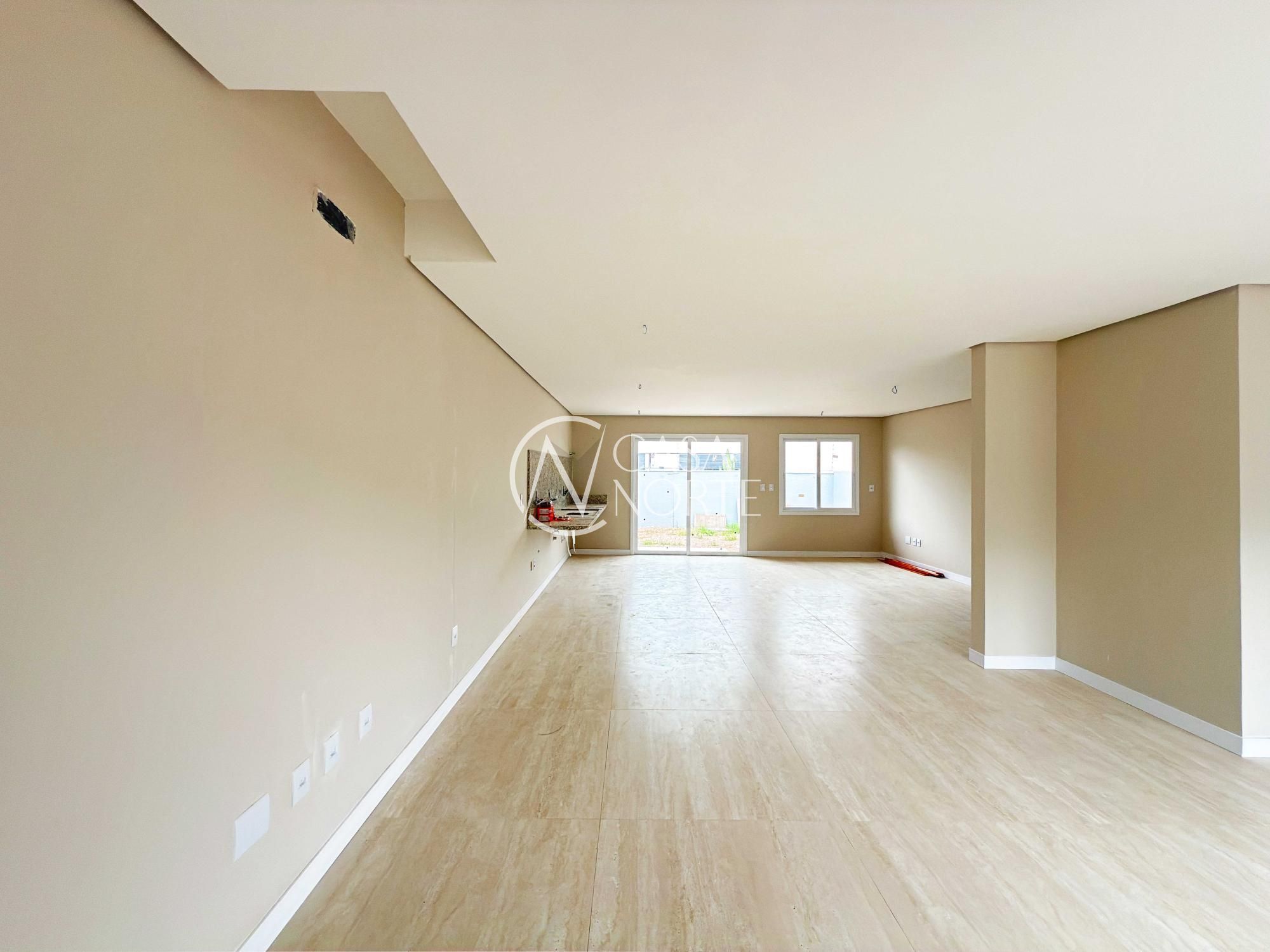 Casa à venda com 3 quartos, 140m², 1 suíte, 2 vagas, Rua Irany de Oliveira Santanna no bairro Hípica em Porto Alegre