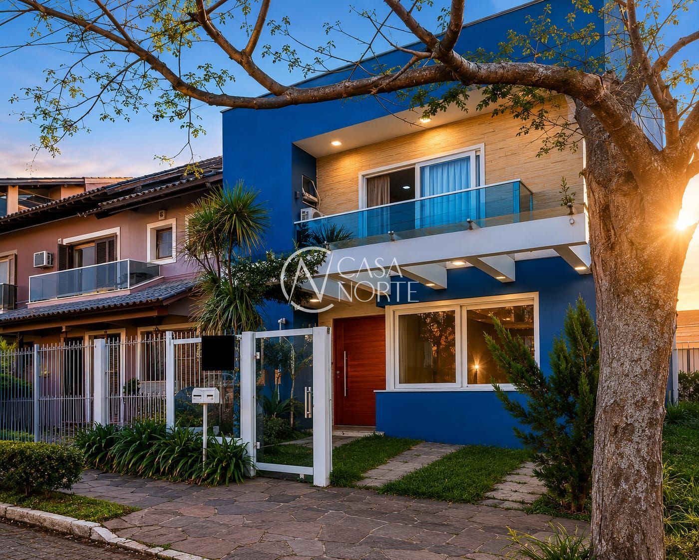 Casa à venda com 3 quartos, 154m², 1 suíte, 2 vagas, Rua Guatambu no bairro Hípica em Porto Alegre