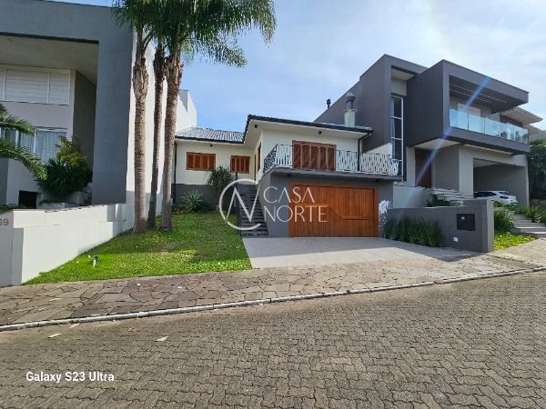 Casa de Condomínio à venda com 3 quartos, 188m², 1 suíte, 2 vagas, Rua Francisco Solano Borges no bairro Hípica em Porto Alegre