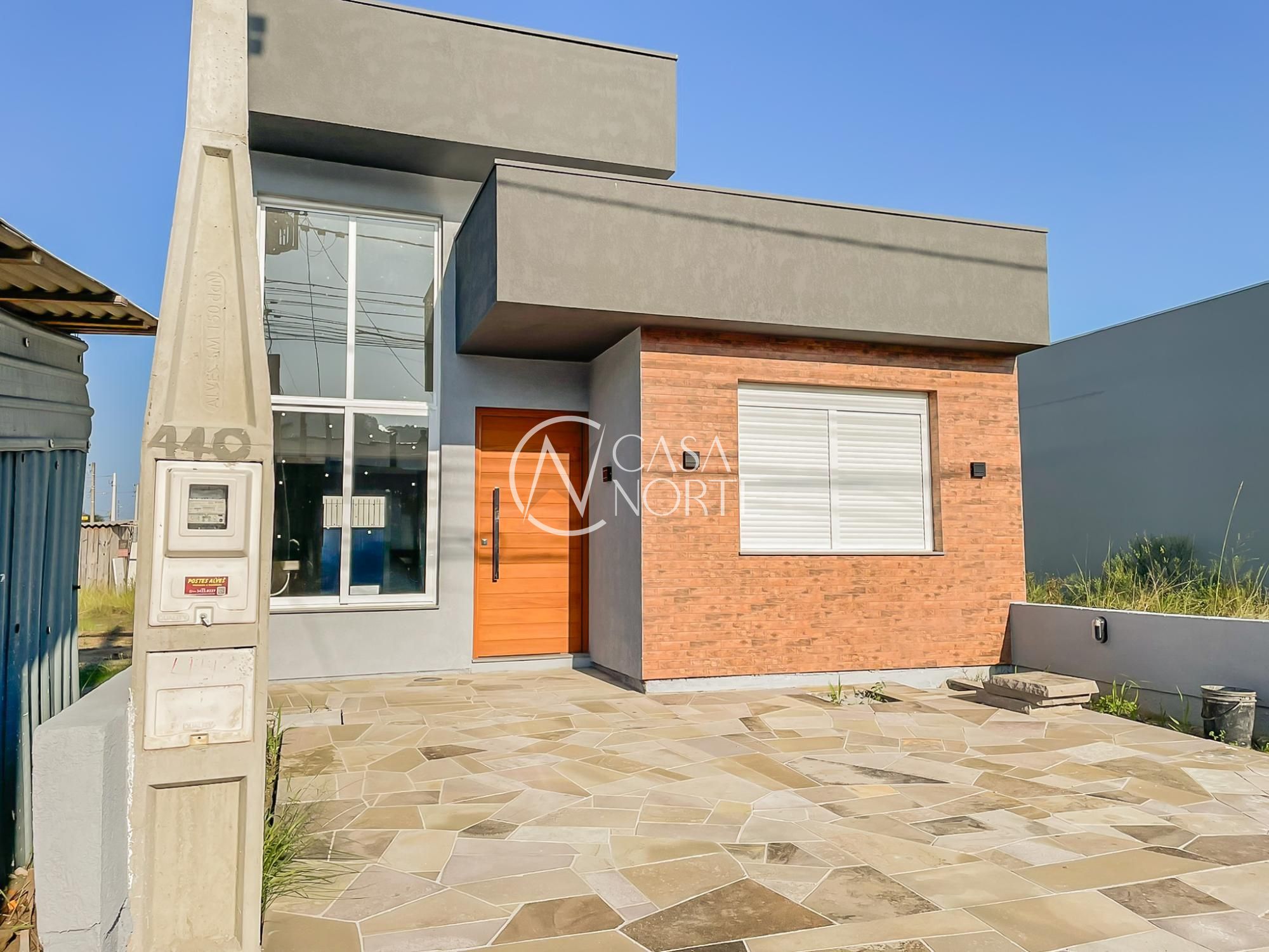 Casa à venda com 3 quartos, 87m², 1 suíte, 2 vagas, Rua Jorge Babot Miranda no bairro Hípica em Porto Alegre