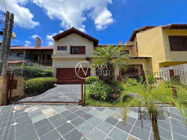 Casa à venda com 3 quartos, 340m², 3 suítes, 4 vagas, Rua Engenheiro Renato Costa Leite no bairro Ipanema em Porto Alegre