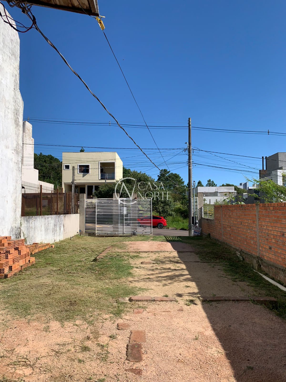 Casa à venda com 2 quartos, 40m², 3 vagas, Rua Claudio da Silva Pinto no bairro Espírito Santo em Porto Alegre