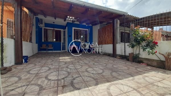 Casa à venda com 2 quartos, 62m², 1 suíte, 2 vagas, Rua Antonia Zardin Perondi no bairro Hípica em Porto Alegre