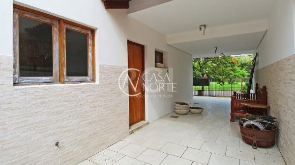 Casa à venda com 3 quartos, 177m², 1 suíte, 2 vagas, Rua Canisio Binsfeld no bairro Hípica em Porto Alegre