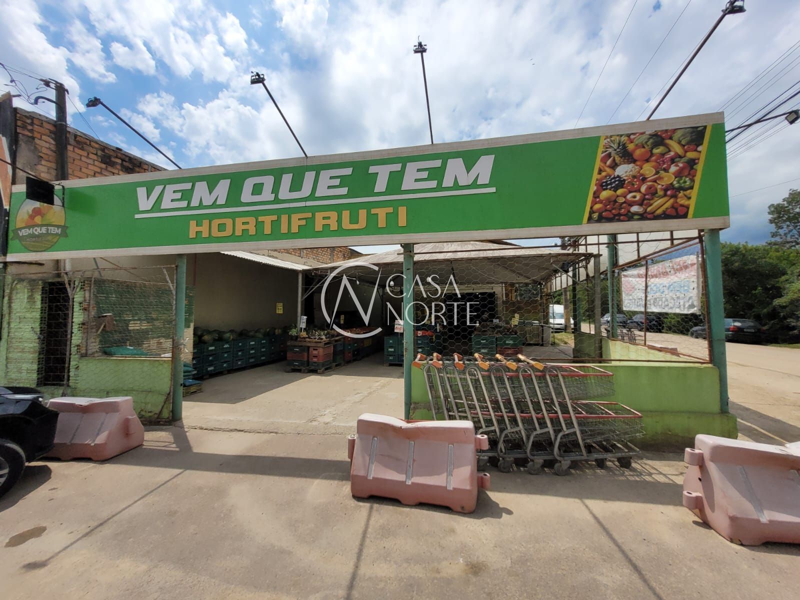 Casa à venda com 3 quartos, 368m², 1 suíte, 1 vaga, Avenida Principal da Ponta Grossa no bairro Ponta Grossa em Porto Alegre