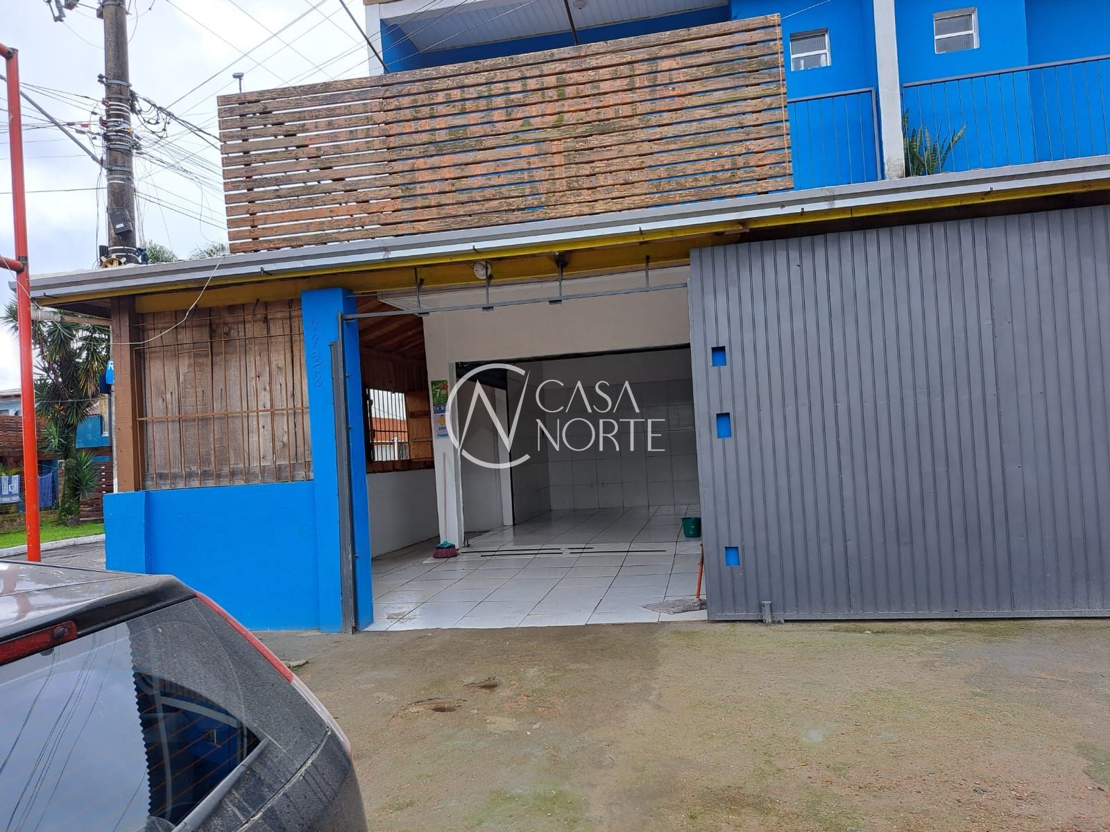 Prédio Comercial à venda , 312m², 2 vagas, Avenida Edgar Pires de Castro no bairro Restinga em Porto Alegre