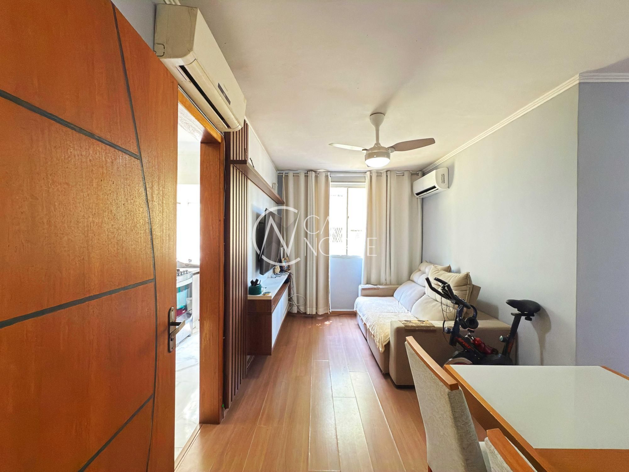 Apartamento à venda com 2 quartos, 49m², 1 vaga, Estrada João Salomoni no bairro Vila Nova em Porto Alegre