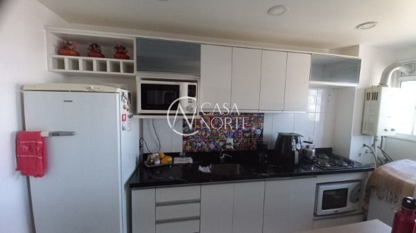 Apartamento à venda com 2 quartos, 45m², 1 vaga, Avenida Juca Batista no bairro Cavalhada em Porto Alegre