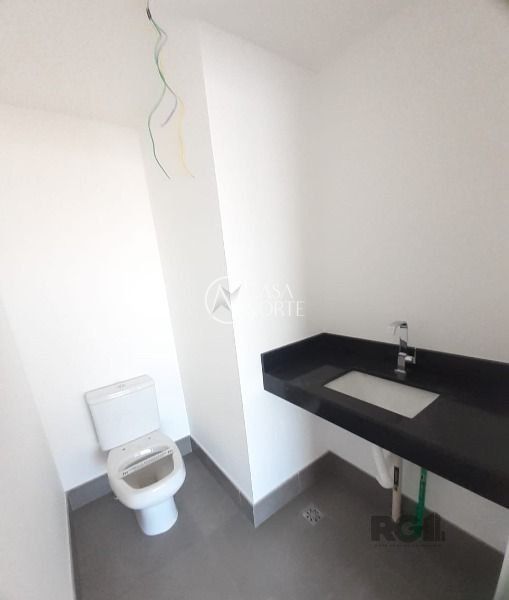 Sala Comercial à venda , 33m², Avenida Padre Cacique no bairro Praia de Belas em Porto Alegre