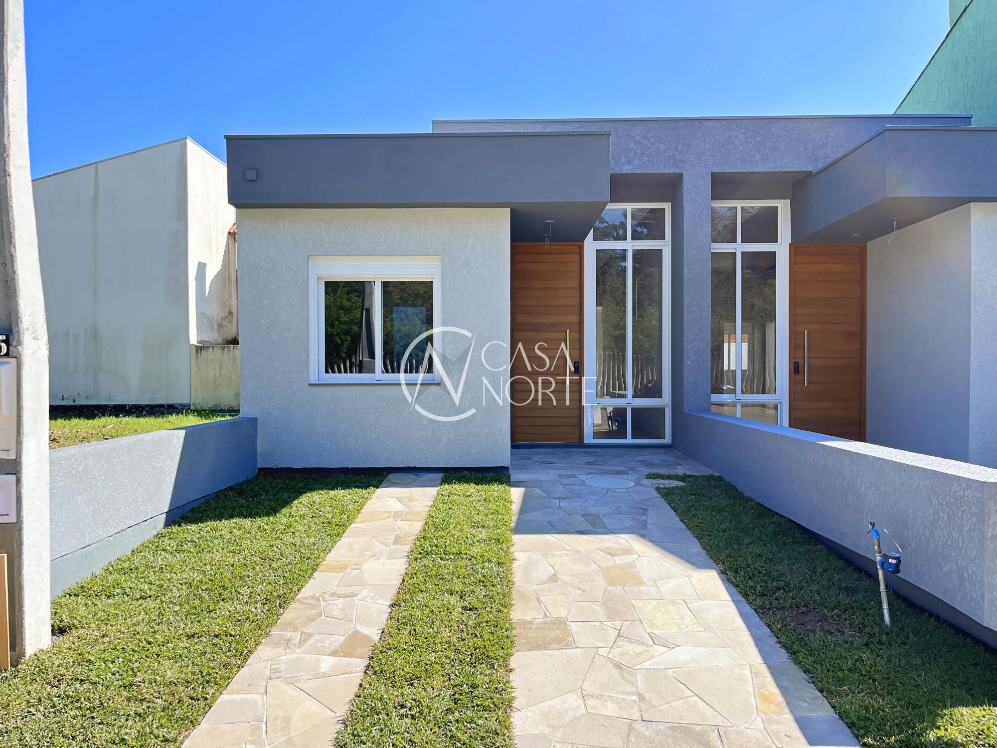 Casa à venda com 2 quartos, 65m², 1 suíte, 2 vagas, Rua Fernando Jorge Schneider no bairro Hípica em Porto Alegre