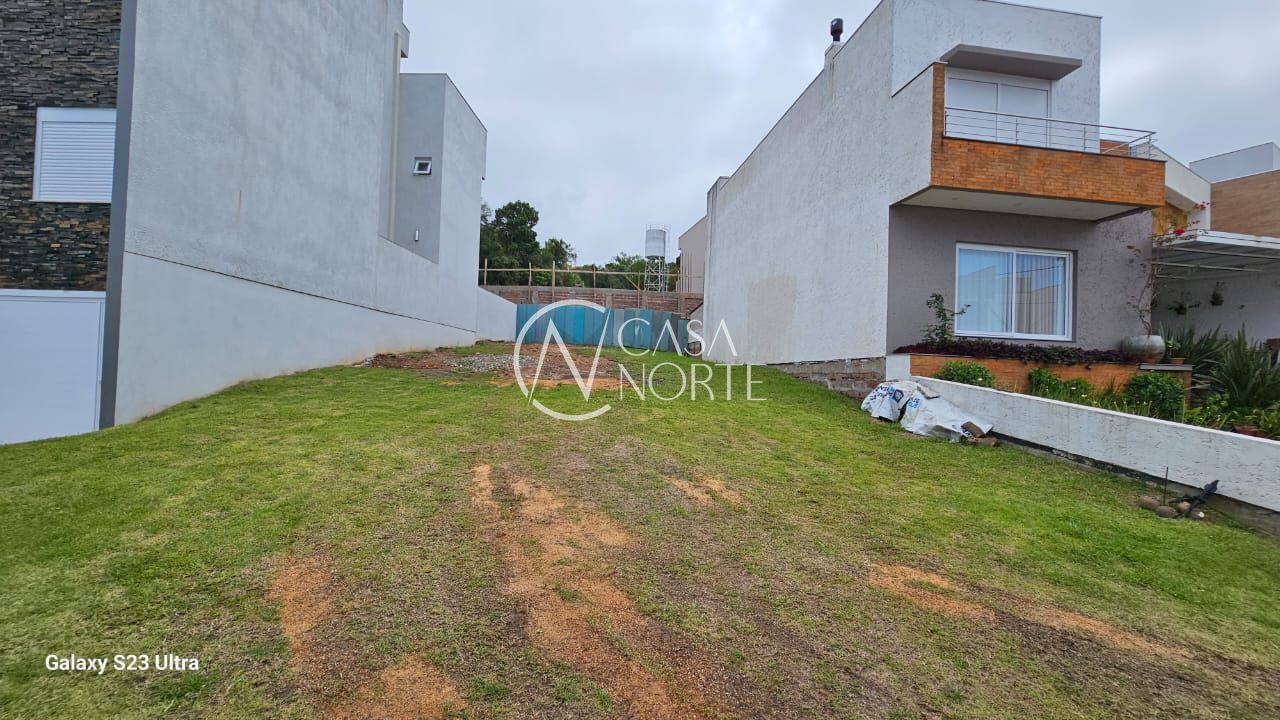 Terreno à venda  com 268m², Rua Ivo Walter Kern no bairro Hípica em Porto Alegre