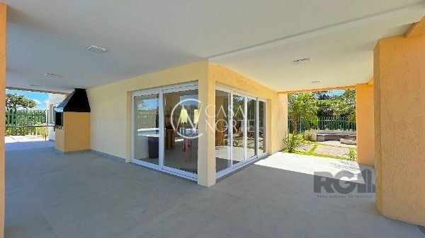 Terreno à venda  com 147m², Avenida Juca Batista no bairro Hípica em Porto Alegre