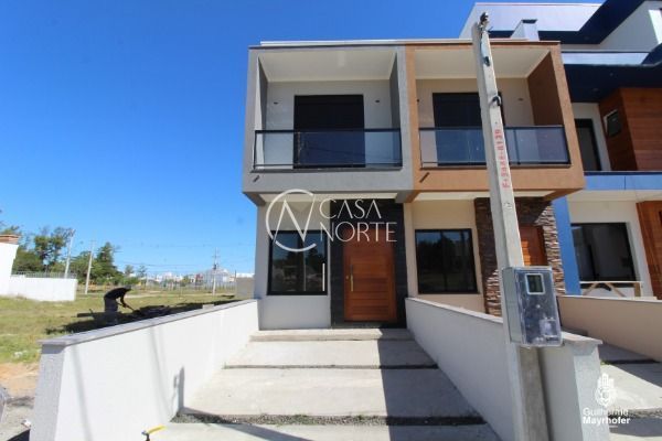 Casa à venda com 2 quartos, 107m², 2 suítes, 1 vaga, Affonso Lunardelli no bairro Hípica em Porto Alegre