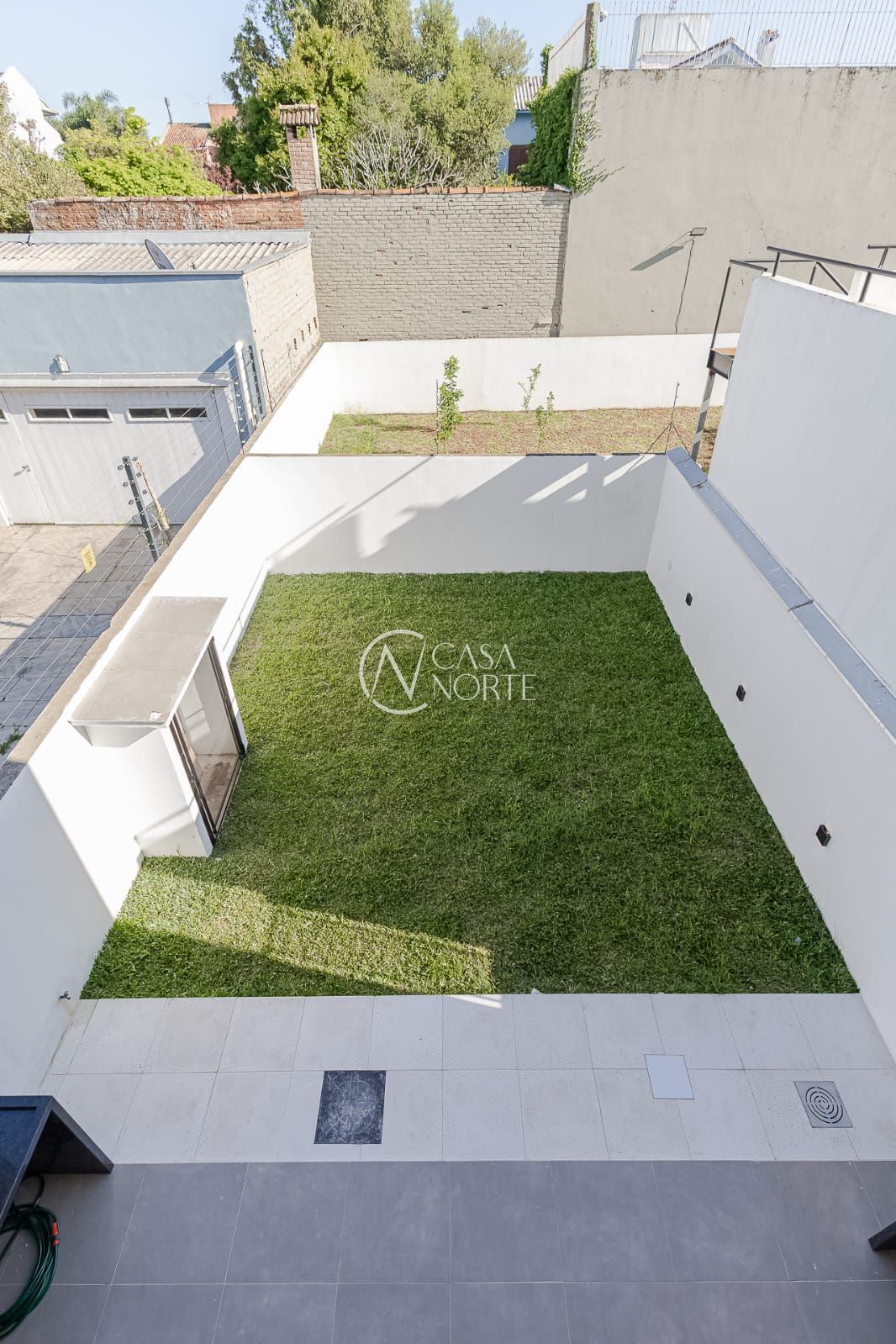 Casa à venda com 3 quartos, 201m², 1 suíte, 2 vagas, Rua Engenheiro Coelho Parreira no bairro Ipanema em Porto Alegre