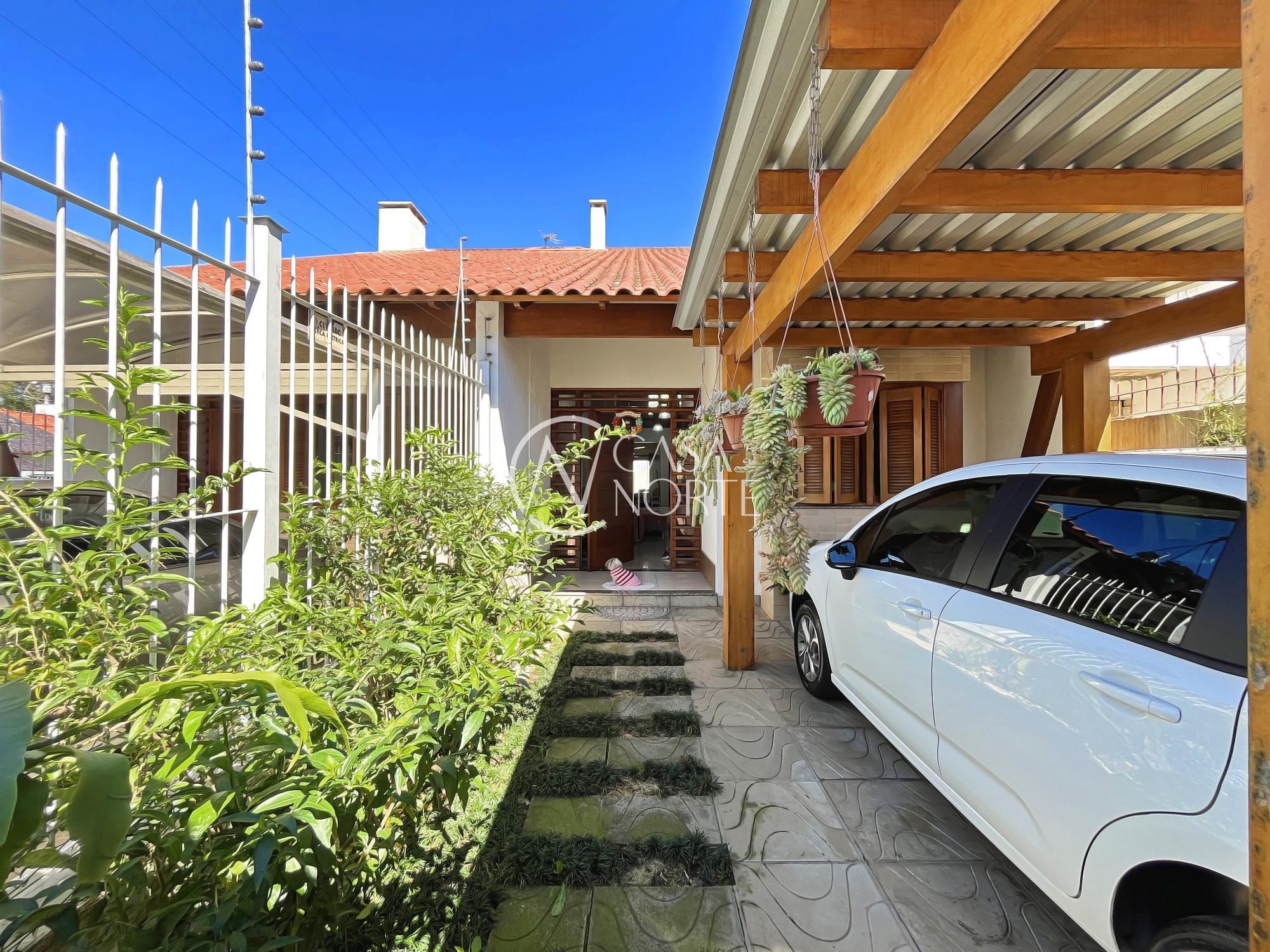 Casa à venda com 3 quartos, 109m², 2 suítes, 1 vaga, Rua Luzinete Alves Aragon no bairro Hípica em Porto Alegre