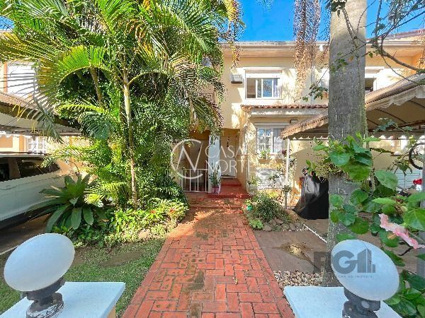 Casa de Condomínio à venda com 3 quartos, 95m², 1 suíte, 1 vaga, Rua Doutor Barcelos no bairro Tristeza em Porto Alegre