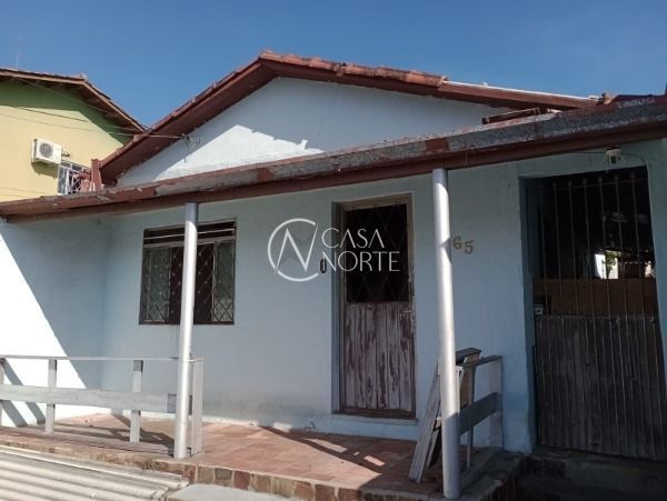 Casa à venda com 2 quartos, 115m², Rua Manoel Ferrador no bairro Passo das Pedras em Porto Alegre