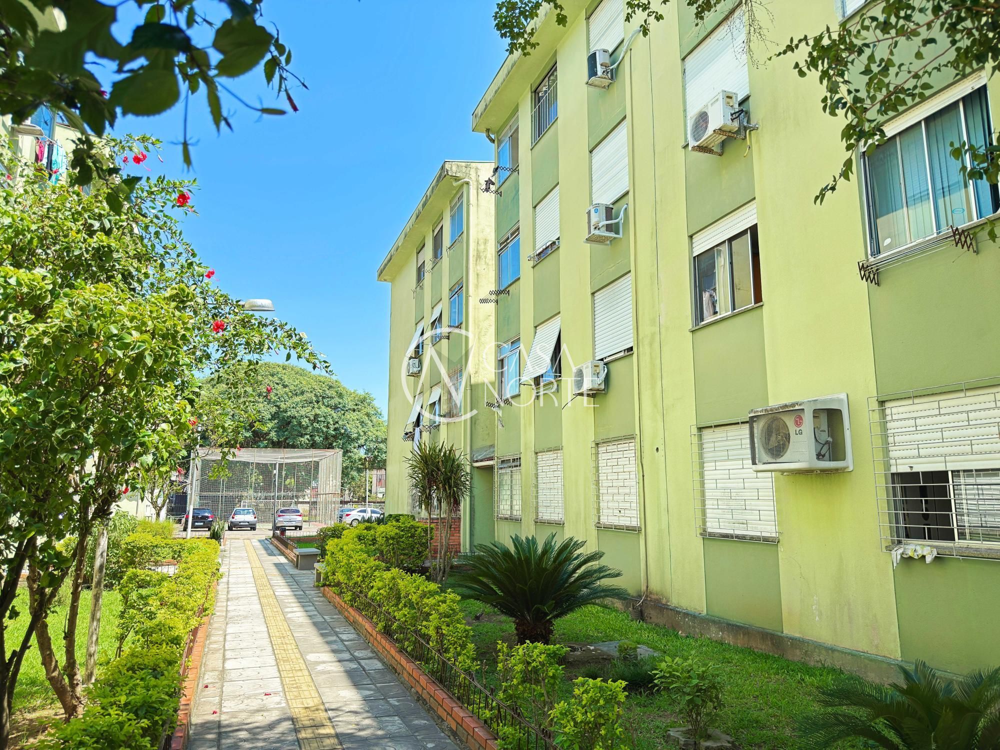 Apartamento à venda com 2 quartos, 49m², 1 vaga, Estrada João Salomoni no bairro Vila Nova em Porto Alegre