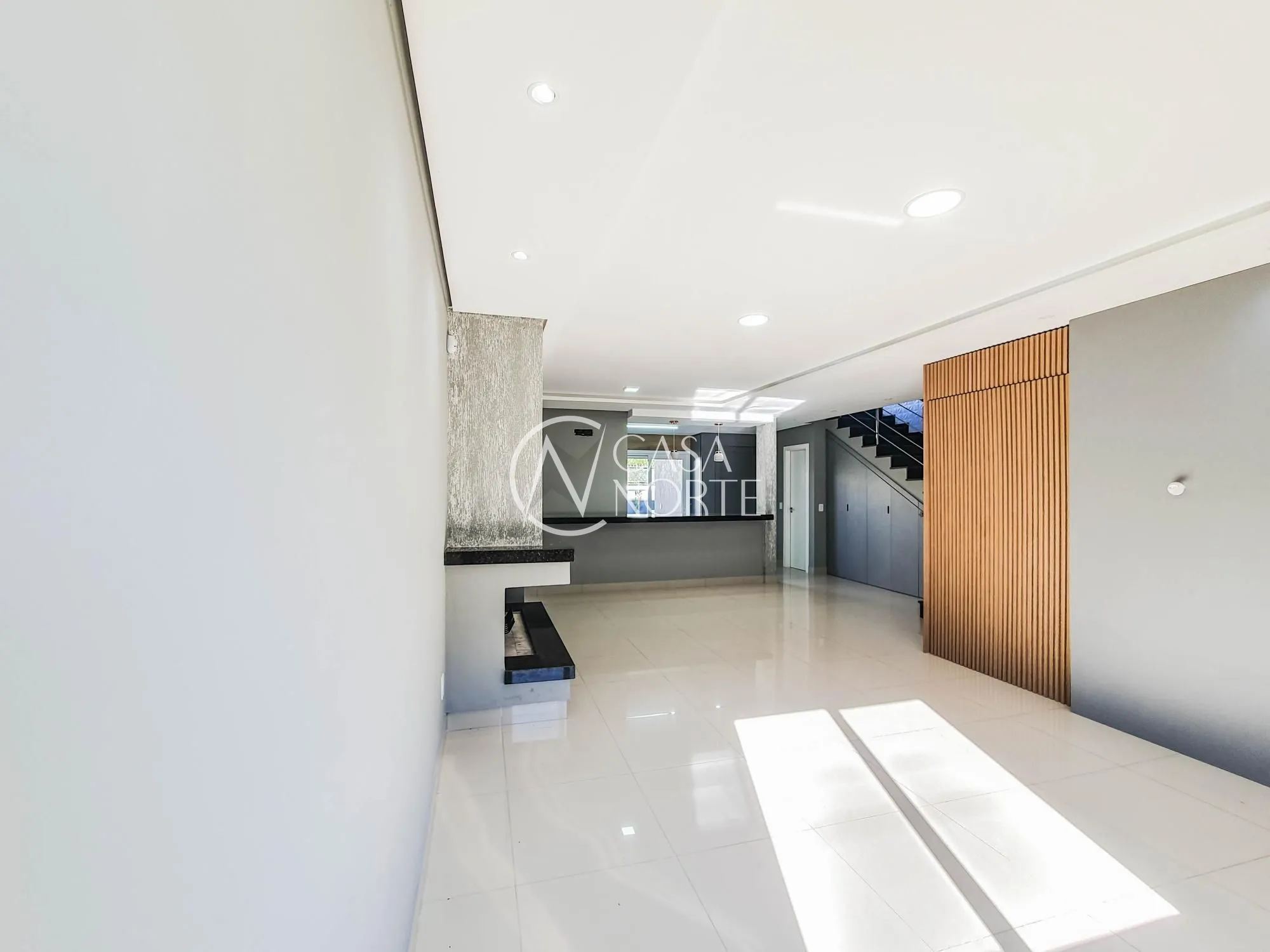 Casa à venda com 3 quartos, 167m², 1 suíte, 2 vagas, Rua Ivo Walter Kern no bairro Hípica em Porto Alegre