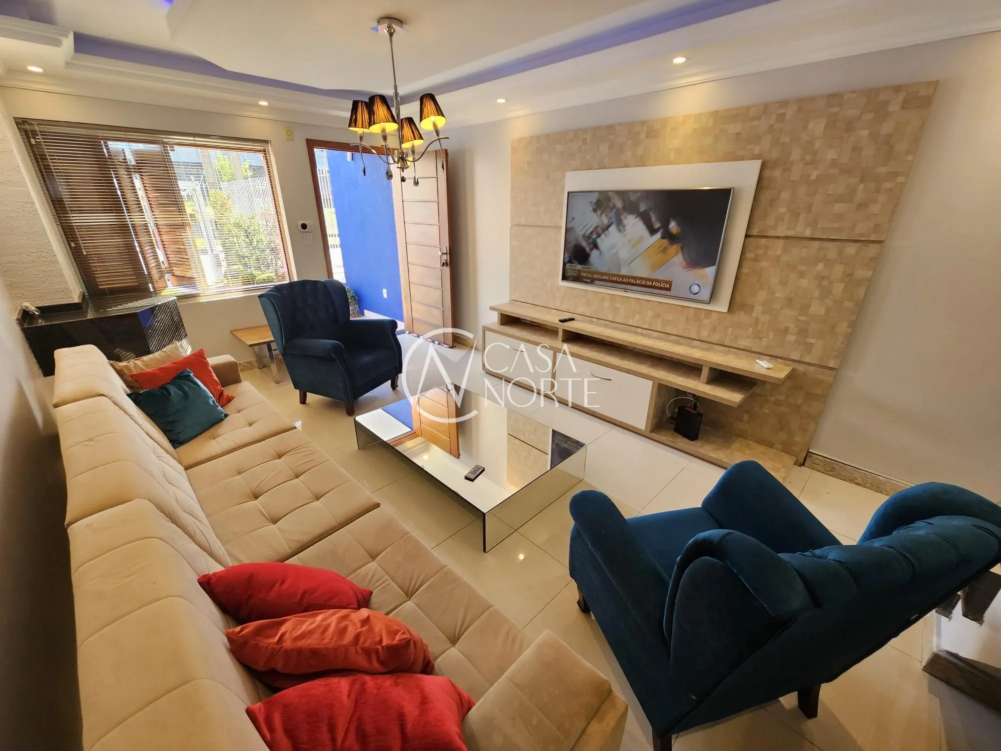 Casa à venda com 3 quartos, 122m², 1 suíte, 2 vagas, Rua Luzinete Alves Aragon no bairro Hípica em Porto Alegre
