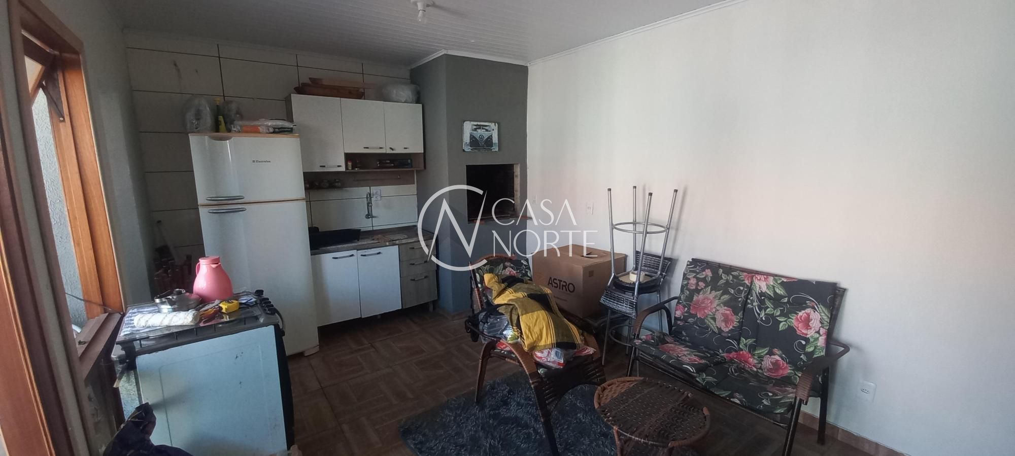 Casa à venda com 2 quartos, 125m², 1 suíte, 2 vagas, Rua Celso Dias Dihl no bairro Restinga em Porto Alegre