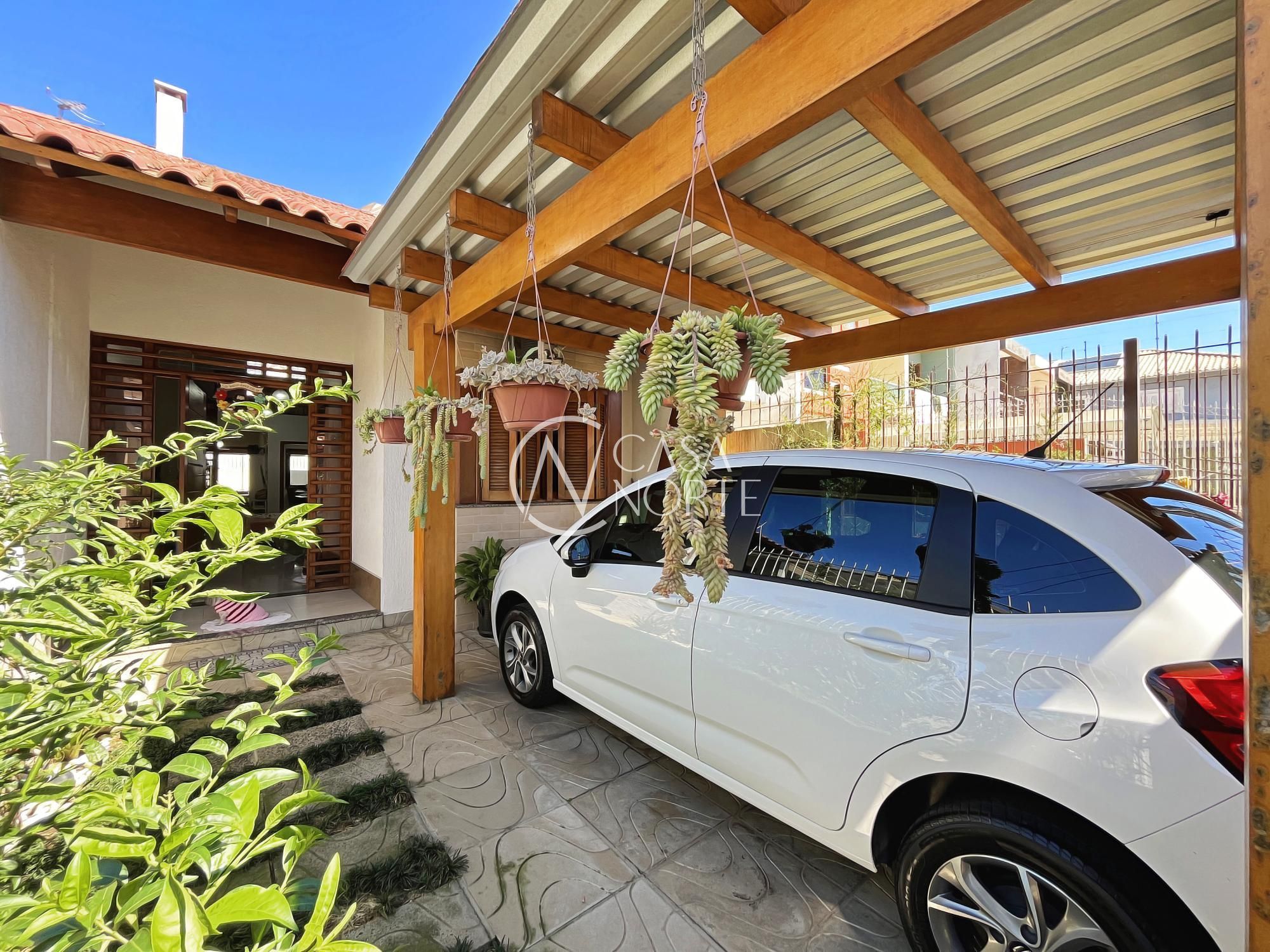 Casa à venda com 3 quartos, 109m², 2 suítes, 1 vaga, Rua Luzinete Alves Aragon no bairro Hípica em Porto Alegre