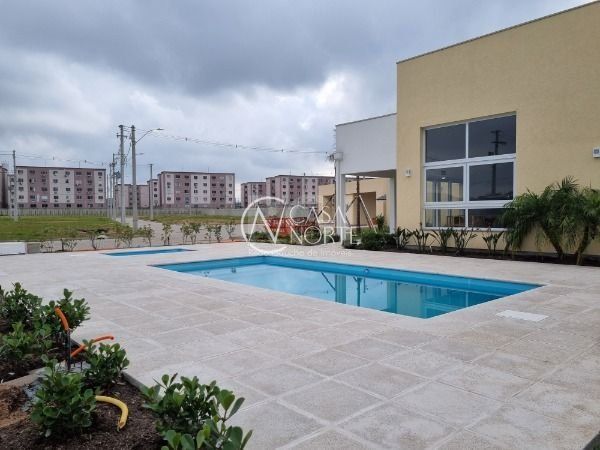 Terreno à venda  com 132m², Avenida Edgar Pires de Castro no bairro Hípica em Porto Alegre