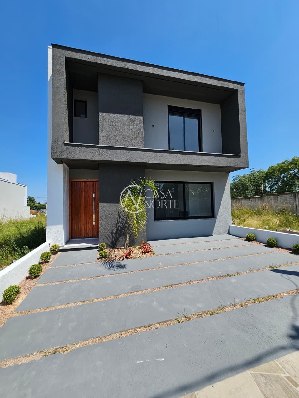 Casa de Condomínio à venda com 3 quartos, 149m², 3 suítes, 2 vagas, Avenida Juca Batista no bairro Hípica em Porto Alegre