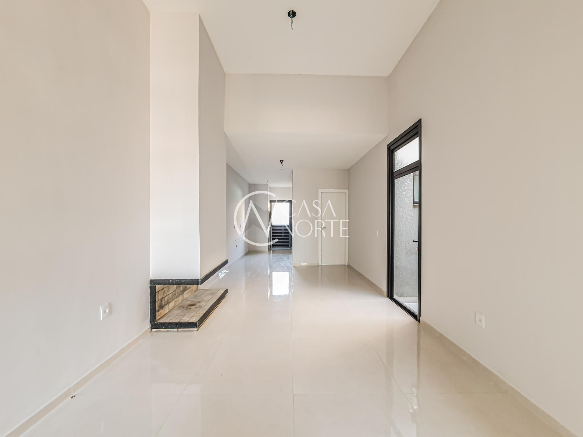 Casa à venda com 2 quartos, 80m², 1 suíte, 2 vagas, Rua Hilário Gonçalves Pinha no bairro Hípica em Porto Alegre