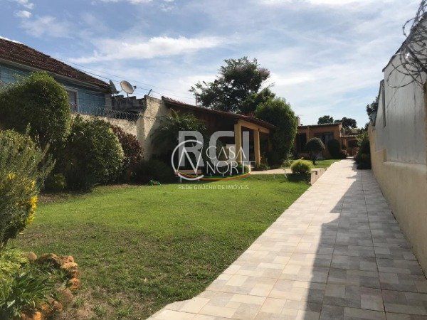 Casa à venda com 3 quartos, 150m², 2 vagas, Rua Atilio Supertti no bairro Vila Nova em Porto Alegre