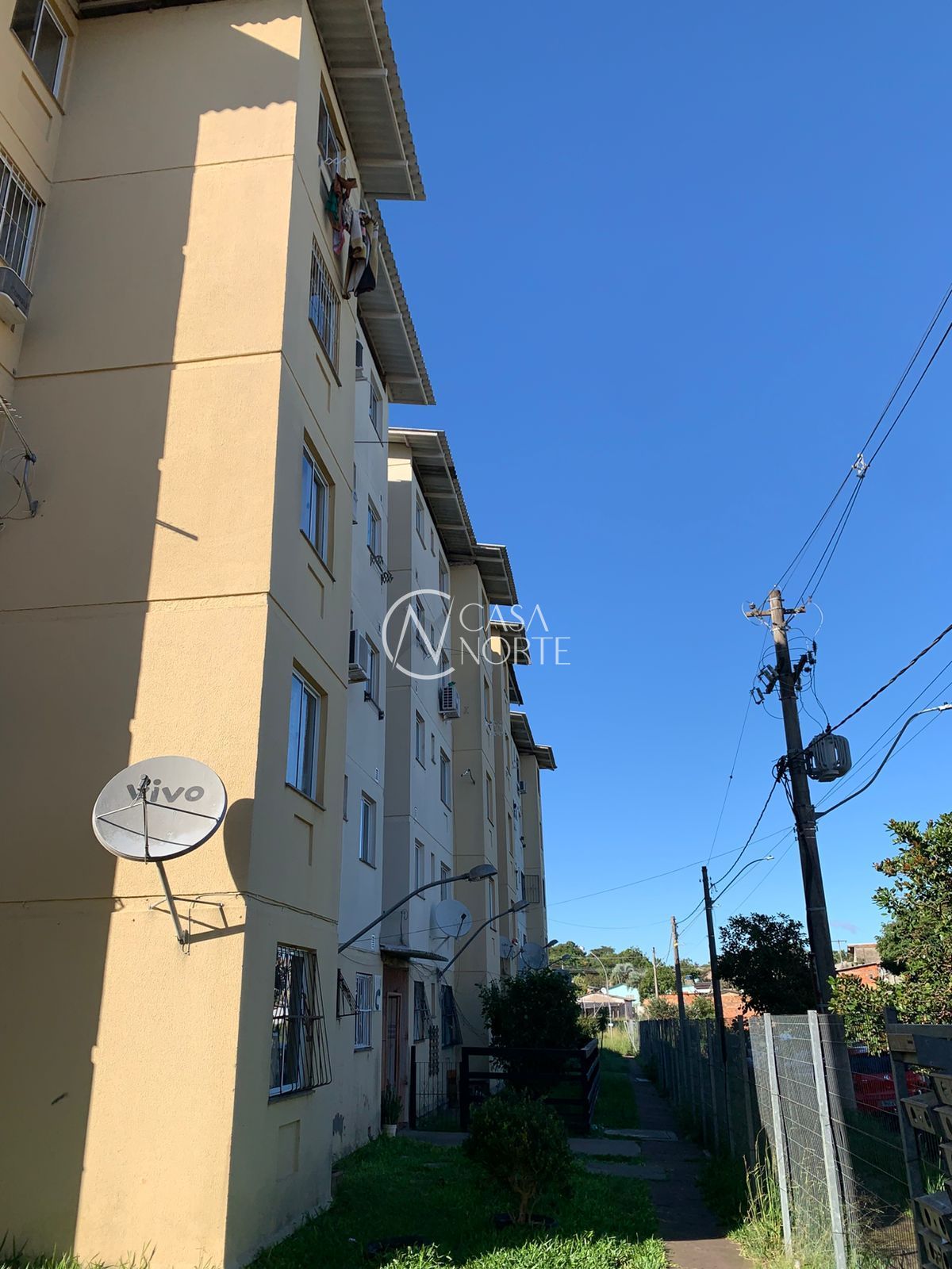 Apartamento à venda com 2 quartos, 49m², 1 vaga, Avenida Doutor João Dentice no bairro Restinga em Porto Alegre