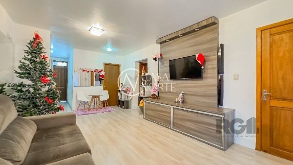 Casa à venda com 3 quartos, 100m², 1 suíte, 2 vagas, Rua Geraldo Tollens Linck no bairro Hípica em Porto Alegre