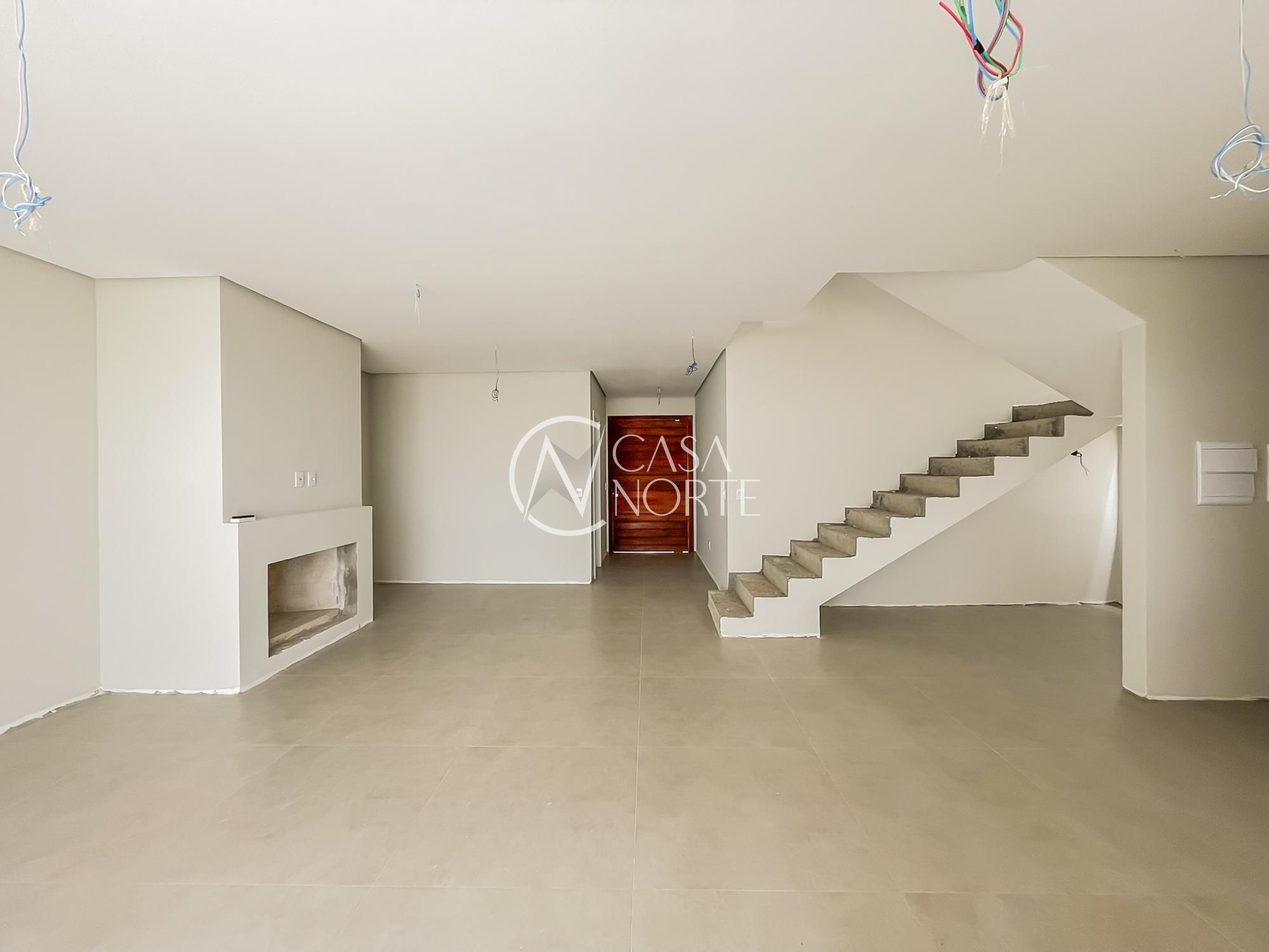 Casa de Condomínio à venda com 3 quartos, 199m², 3 suítes, 2 vagas, Rua Ivo Walter Kern no bairro Hípica em Porto Alegre