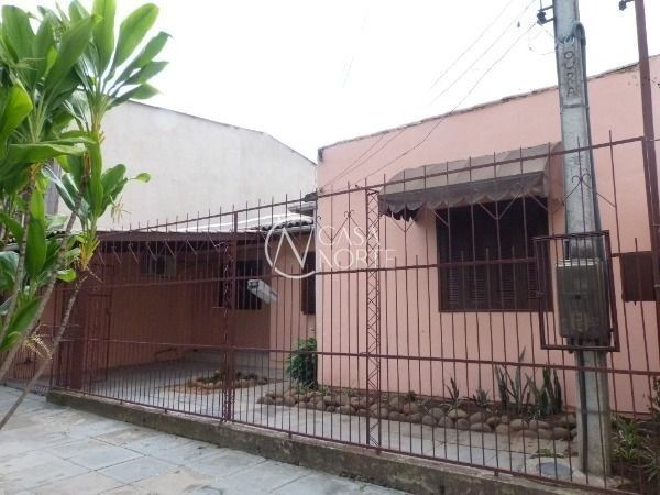 Casa à venda com 3 quartos, 90m², 1 vaga, Rua David Cherman no bairro Restinga em Porto Alegre