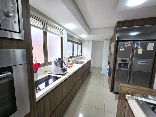 Apartamento à venda com 4 quartos, 322m², 4 suítes, 3 vagas, Rua Pedro Chaves Barcelos no bairro Auxiliadora em Porto Alegre