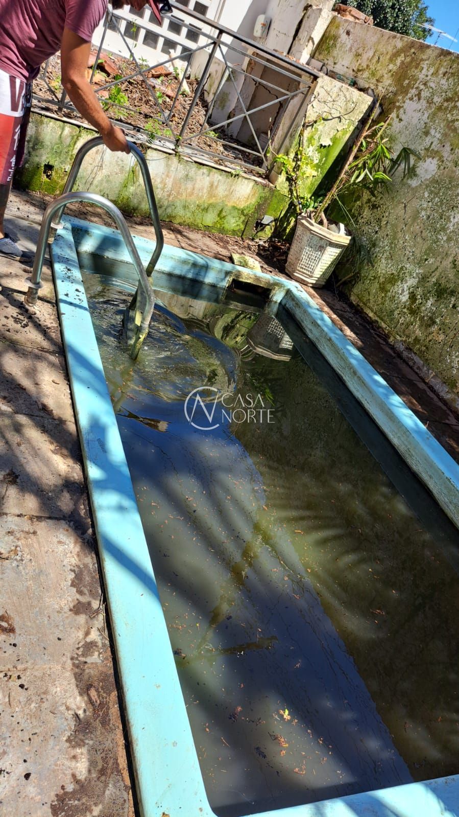 Terreno à venda  com 262m², Rua Jacipuia no bairro Guarujá em Porto Alegre