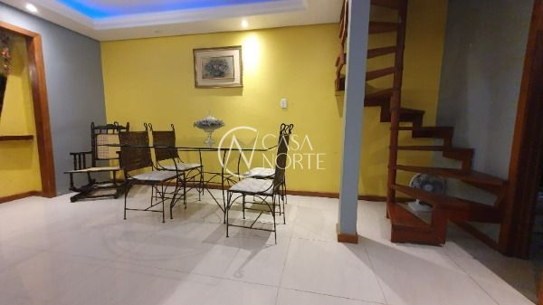 Casa à venda com 4 quartos, 150m², 1 suíte, 5 vagas, Rua João Palma da Silva no bairro Espírito Santo em Porto Alegre