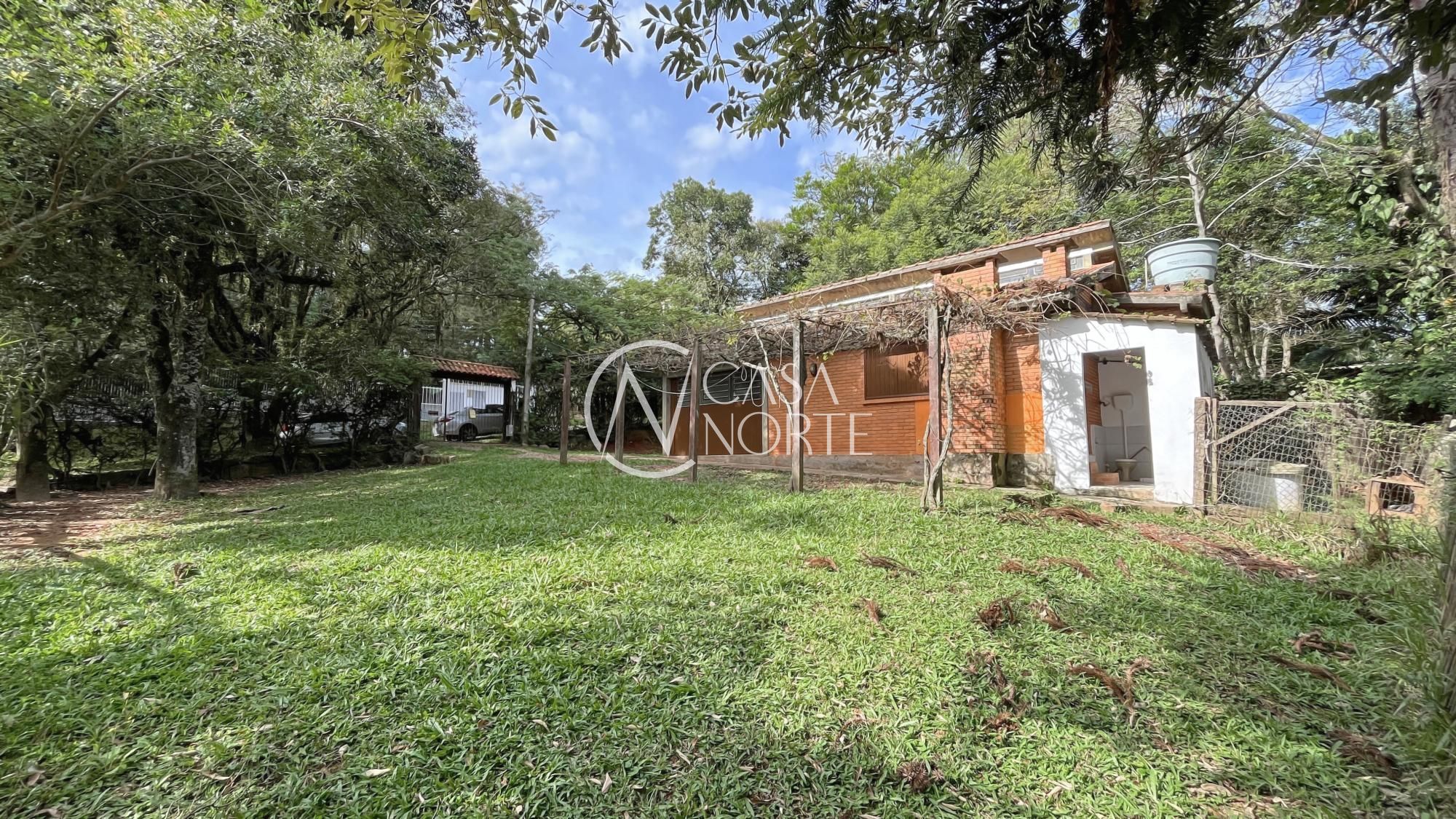 Casa à venda com 1 quarto, 100m², 1 vaga, Estrada Júlio Antônio Pereira no bairro Hípica em Porto Alegre