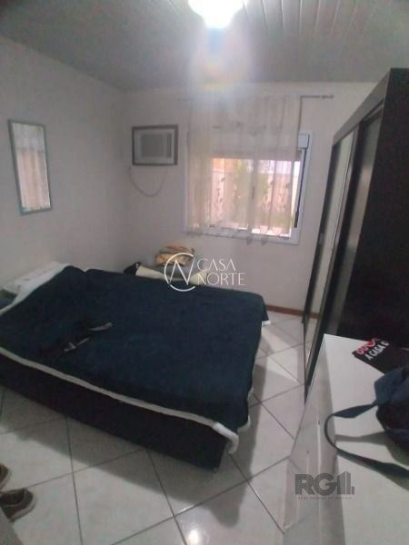 Casa à venda com 2 quartos, 60m², 2 vagas, Rua Padre Oscar Puhl no bairro Hípica em Porto Alegre