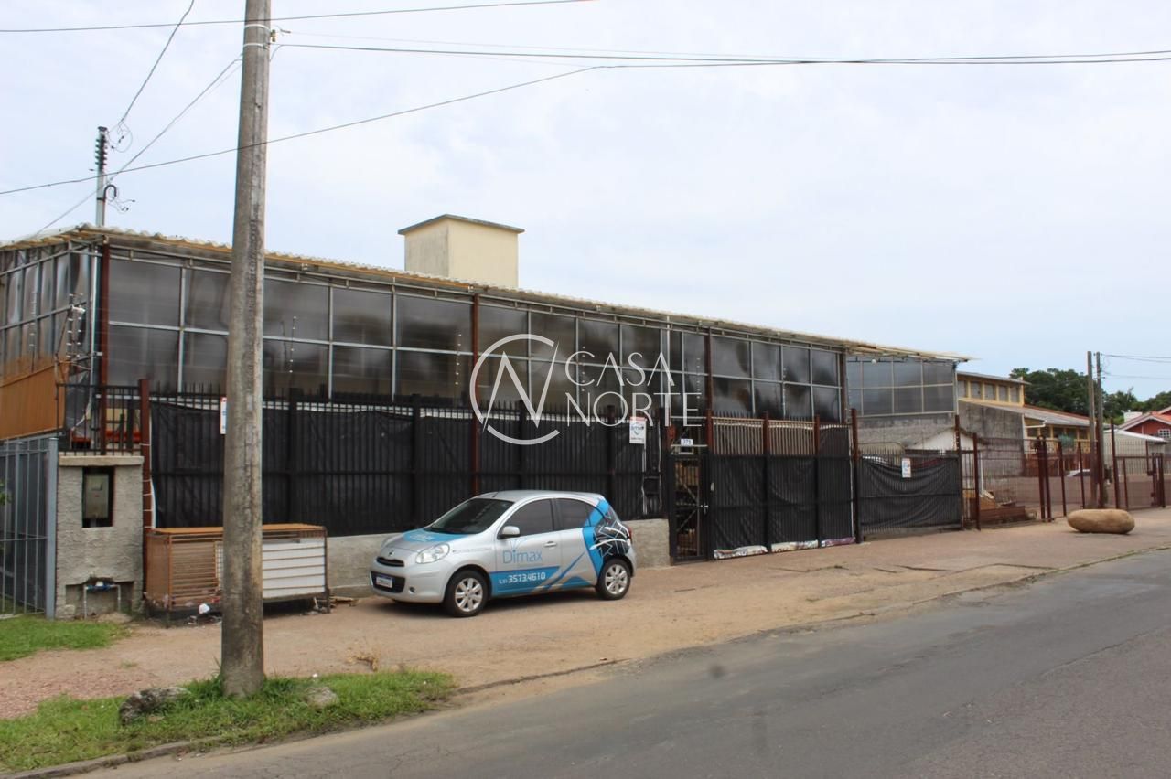 Pavilhão à venda , 642m², 10 vagas, Avenida Orleaes no bairro Guarujá em Porto Alegre