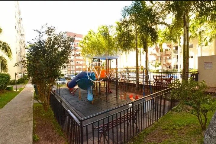 Apartamento à venda com 2 quartos, 57m², 1 suíte, 1 vaga, Rua Walton Pontes Carpes no bairro Vila Nova em Porto Alegre