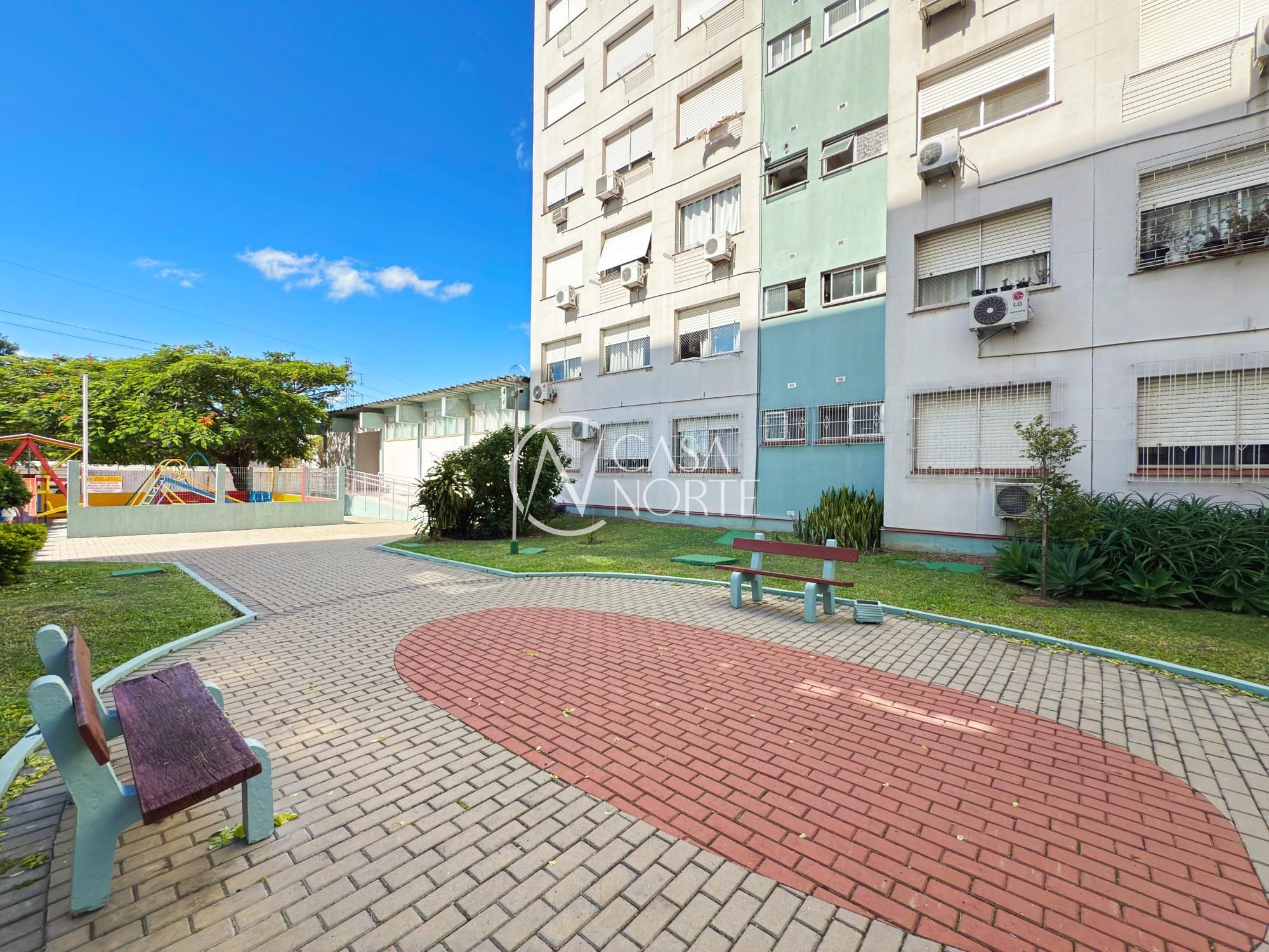 Apartamento à venda com 2 quartos, 55m², 1 vaga, Avenida Engenheiro Francisco Rodolfo Simch no bairro Sarandi em Porto Alegre