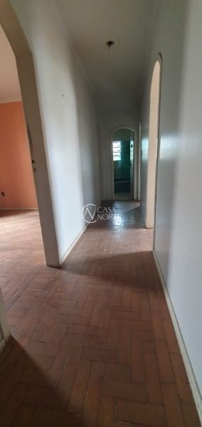 Casa à venda com 3 quartos, 300m², 1 suíte, 4 vagas, Estrada Vila Maria no bairro Cavalhada em Porto Alegre