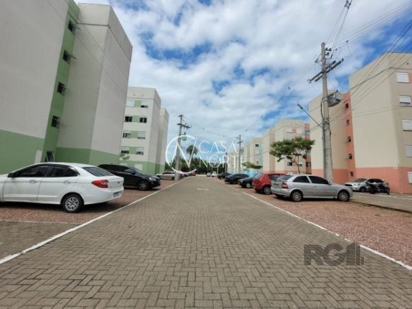 Apartamento à venda com 2 quartos, 51m², 1 vaga, Rua Gentil Claudionor de Souza Lopes no bairro Chapéu do Sol em Porto Alegre