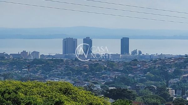 Casa à venda com 2 quartos, 78m², 2 vagas, Rua Fernando Osório no bairro Teresópolis em Porto Alegre