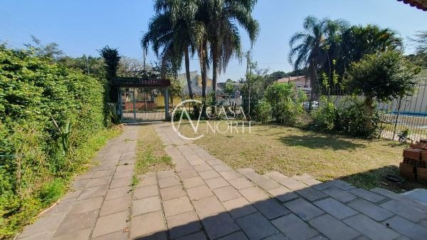 Casa à venda com 4 quartos, 150m², 1 suíte, 5 vagas, Rua João Palma da Silva no bairro Espírito Santo em Porto Alegre