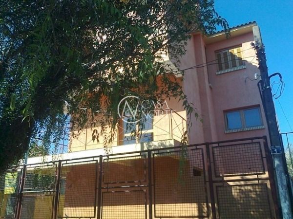 Casa à venda com 3 quartos, 193m², 1 suíte, 2 vagas, Rua Jamil Antônio José no bairro Nonoai em Porto Alegre