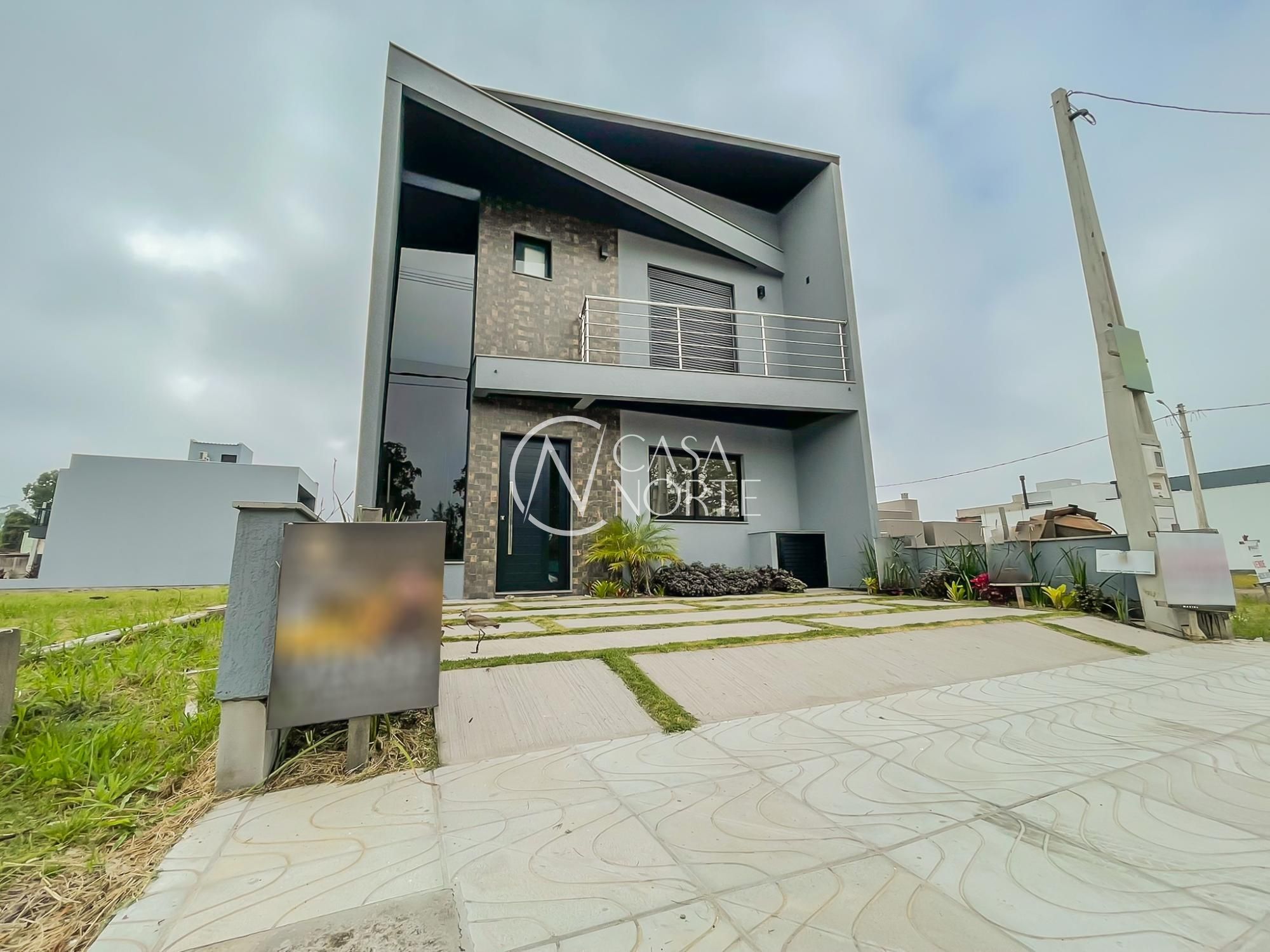 Casa de Condomínio à venda com 3 quartos, 140m², 1 suíte, 2 vagas, Avenida Juca Batista no bairro Hípica em Porto Alegre