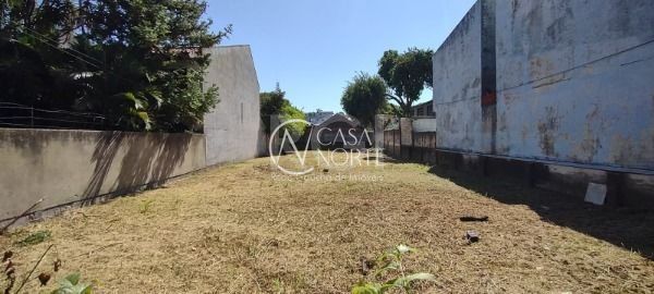 Terreno à venda  com 480m², Rua Doutor Pereira Neto no bairro Tristeza em Porto Alegre